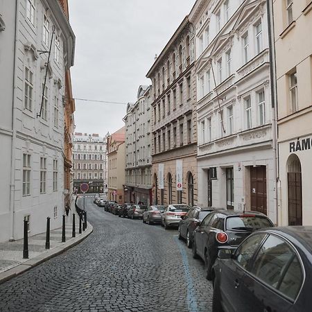 Skolska Junior Apartment プラハ エクステリア 写真