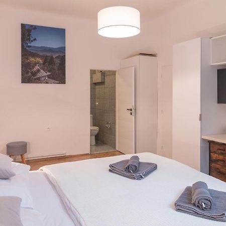 Skolska Junior Apartment プラハ エクステリア 写真
