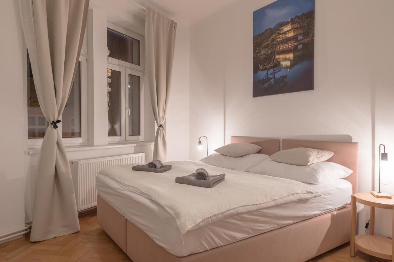 Skolska Junior Apartment プラハ エクステリア 写真