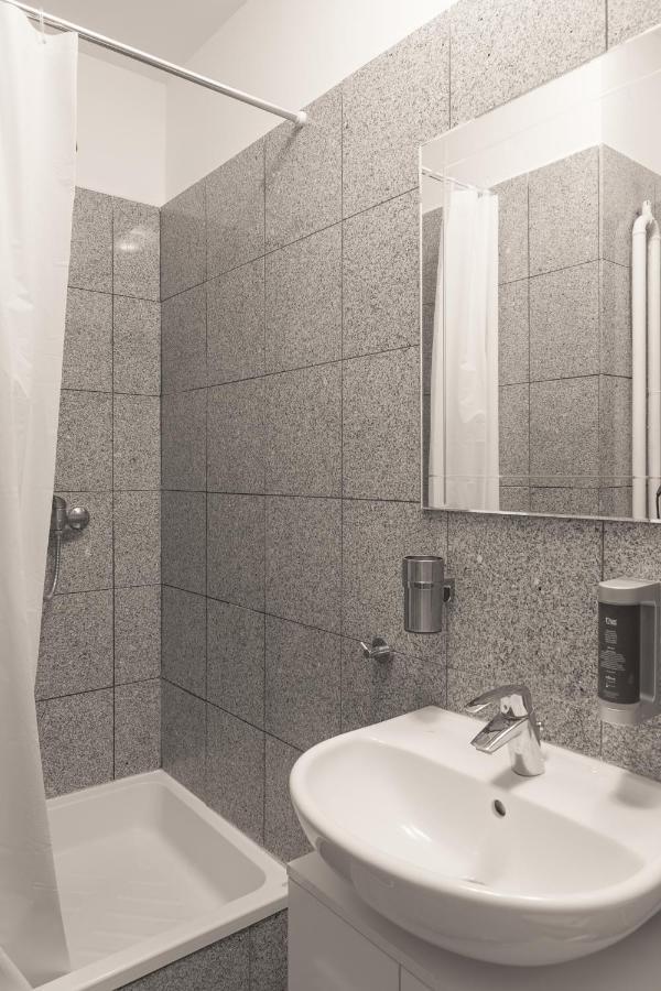 Skolska Junior Apartment プラハ エクステリア 写真