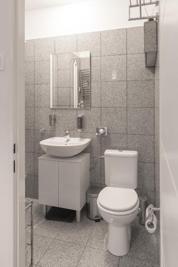 Skolska Junior Apartment プラハ エクステリア 写真