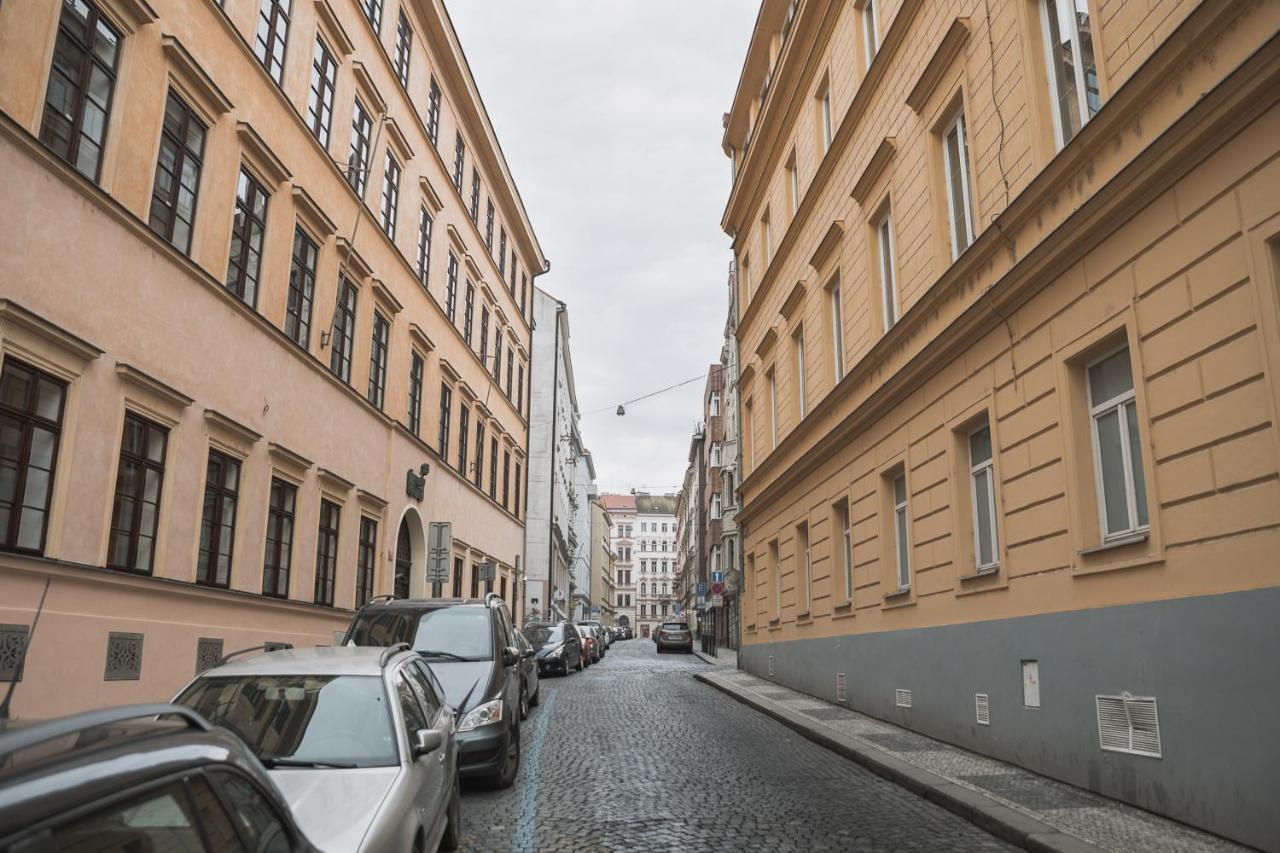 Skolska Junior Apartment プラハ エクステリア 写真